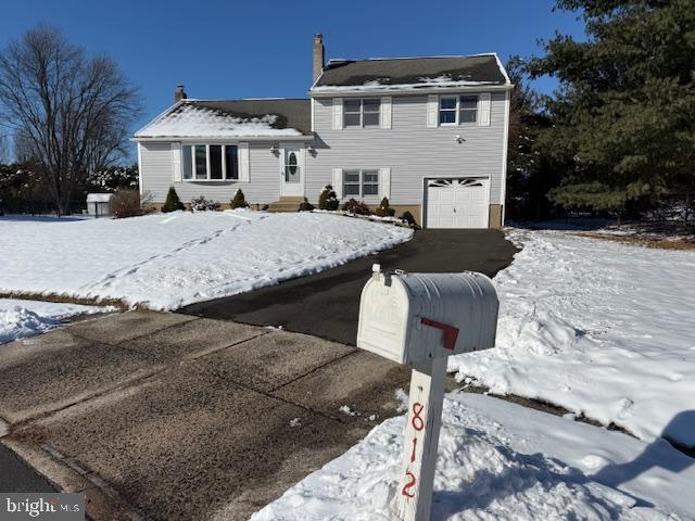 812 LILLIAN LANE