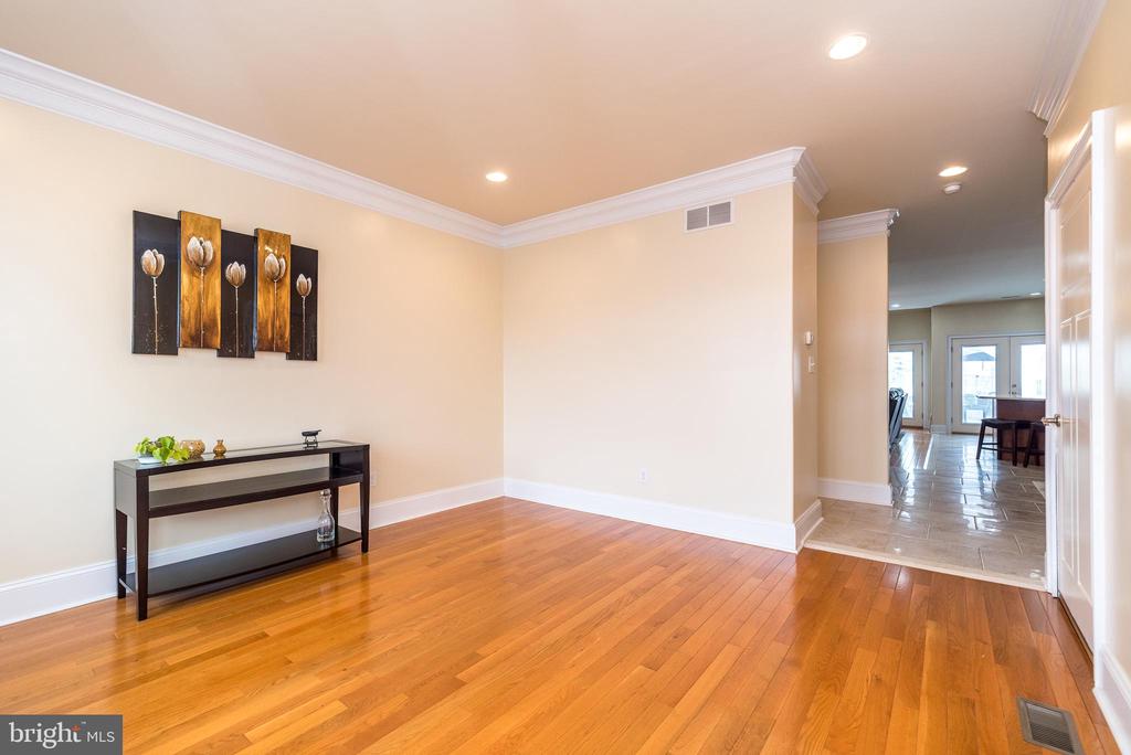 3145 INDEPENDENCE COURT