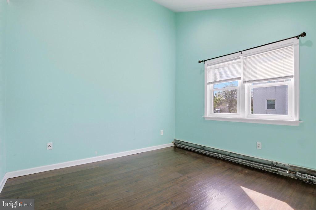 320 MAPLE STREET