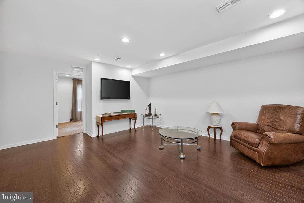 2314 MACIS CIRCLE