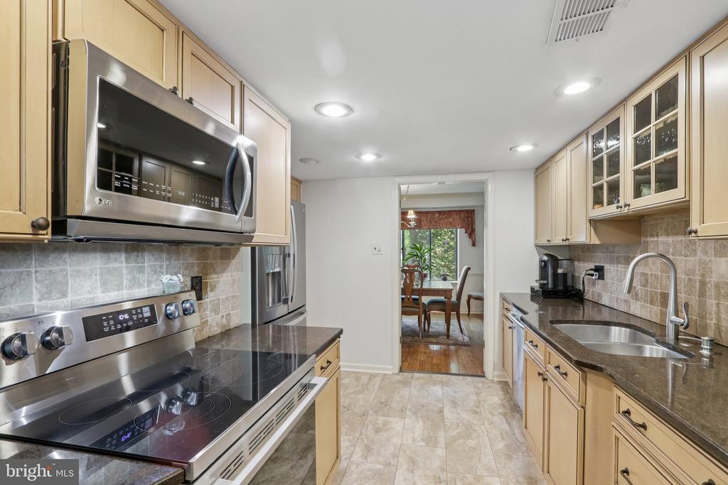 67 GOLF CLUB DRIVE