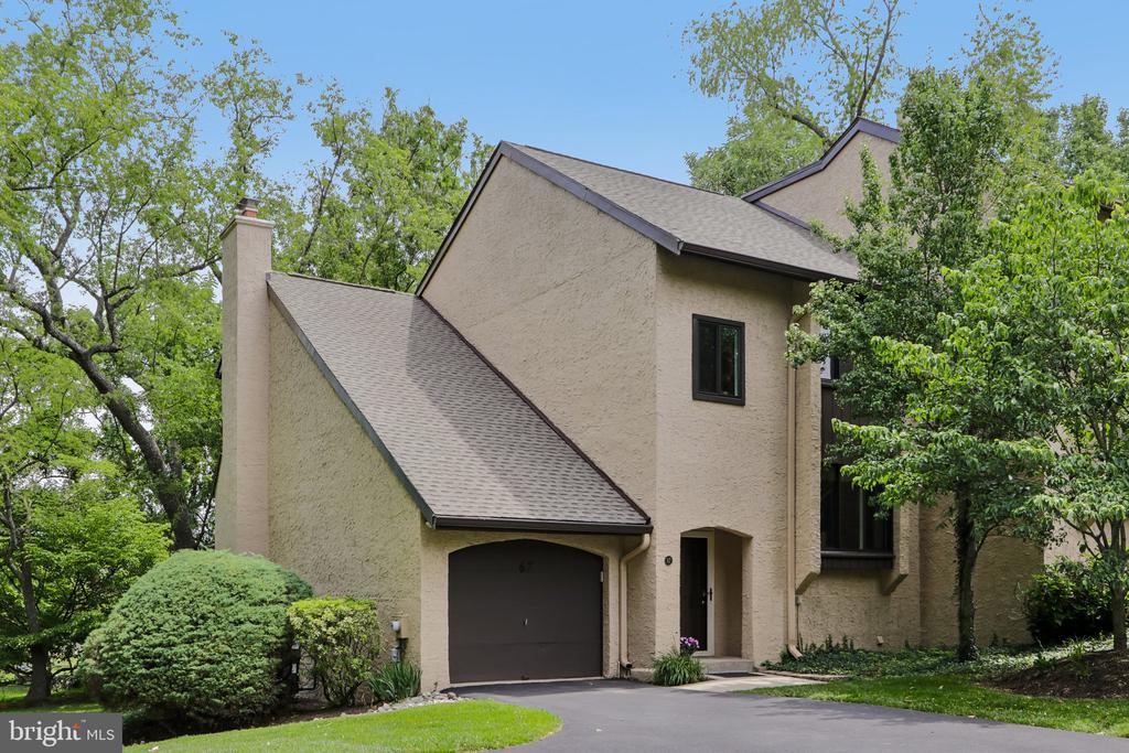 67 GOLF CLUB DRIVE