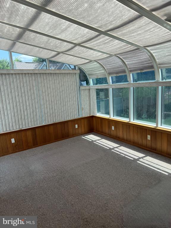 623 KNOLL AVENUE