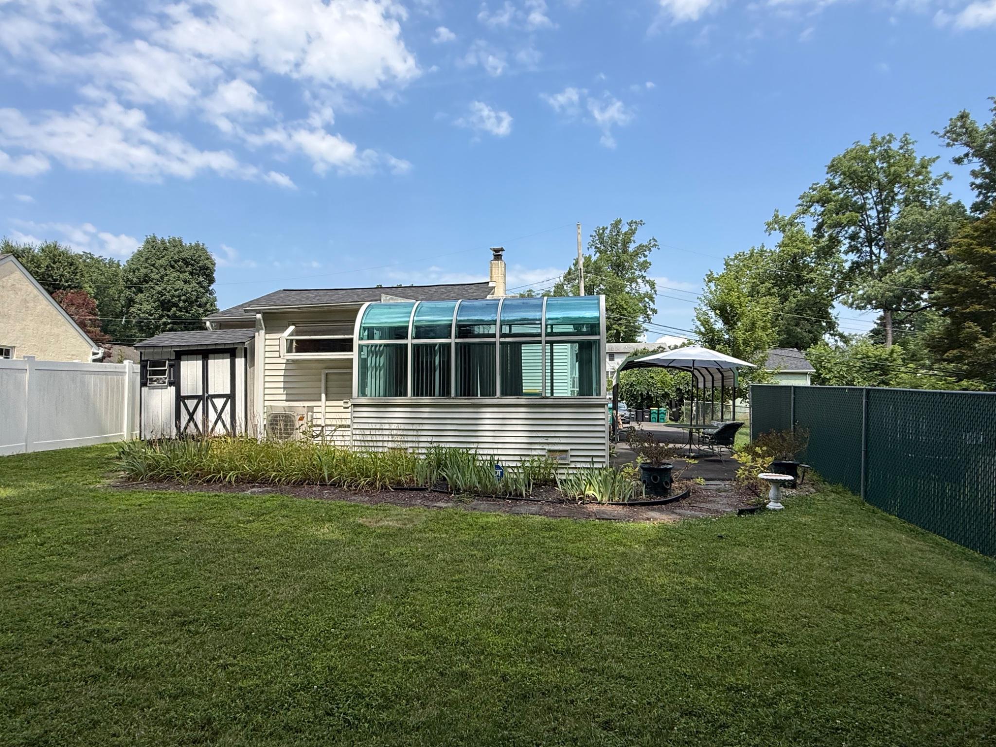 623 KNOLL AVENUE