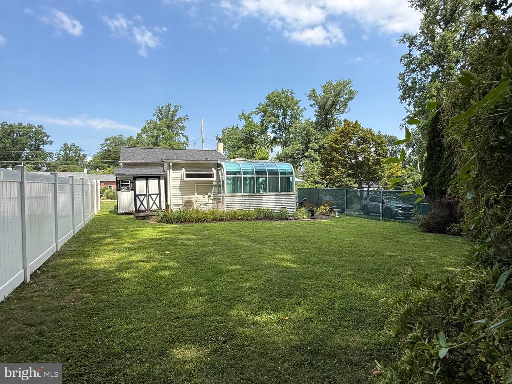 623 KNOLL AVENUE