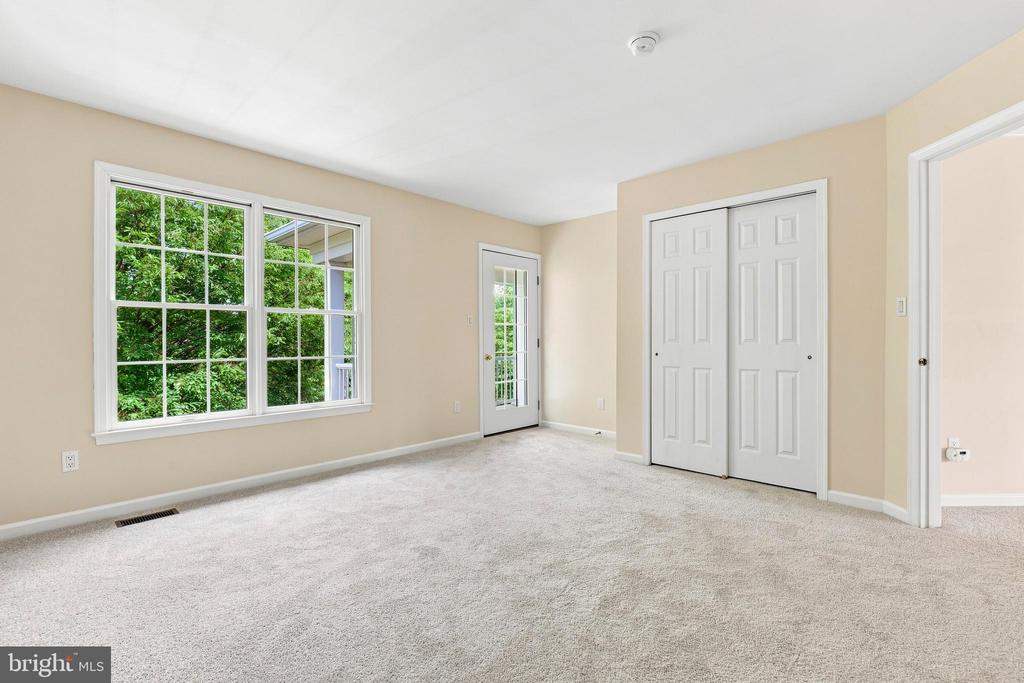 406 DORNISHWOOD PLACE