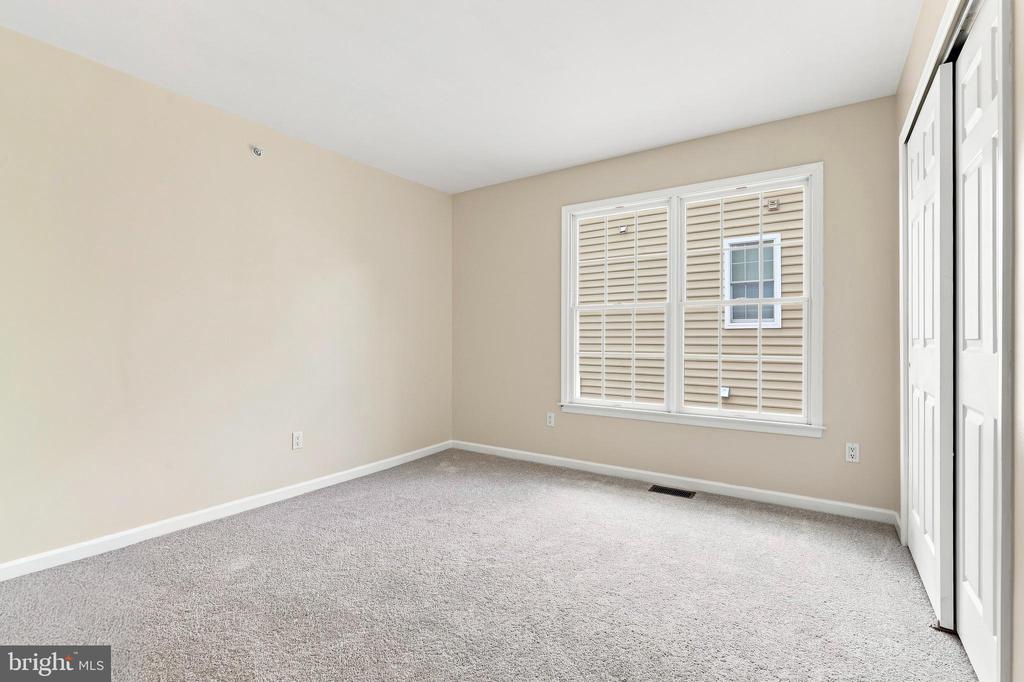 406 DORNISHWOOD PLACE