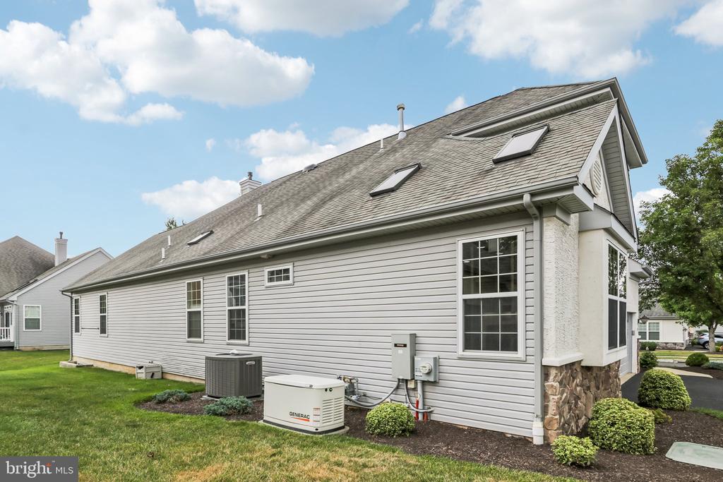 307 INGLETON COURT