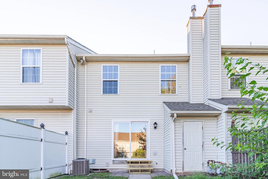131 SUNNYSIDE LANE