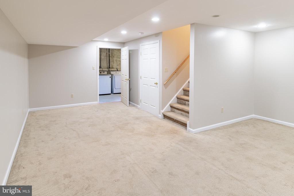 131 SUNNYSIDE LANE