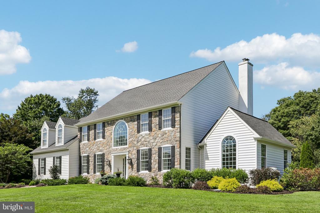3696 COLDBROOK CIRCLE