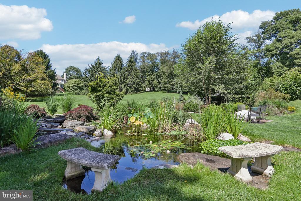 3696 COLDBROOK CIRCLE