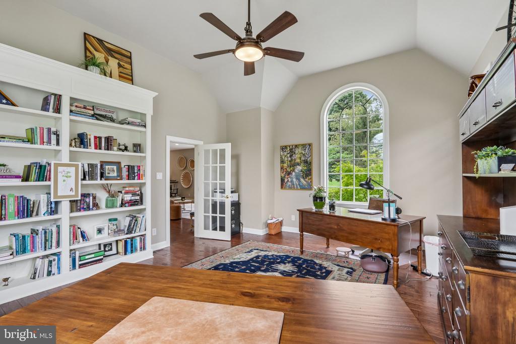 3696 COLDBROOK CIRCLE