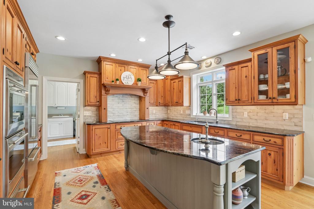 3696 COLDBROOK CIRCLE