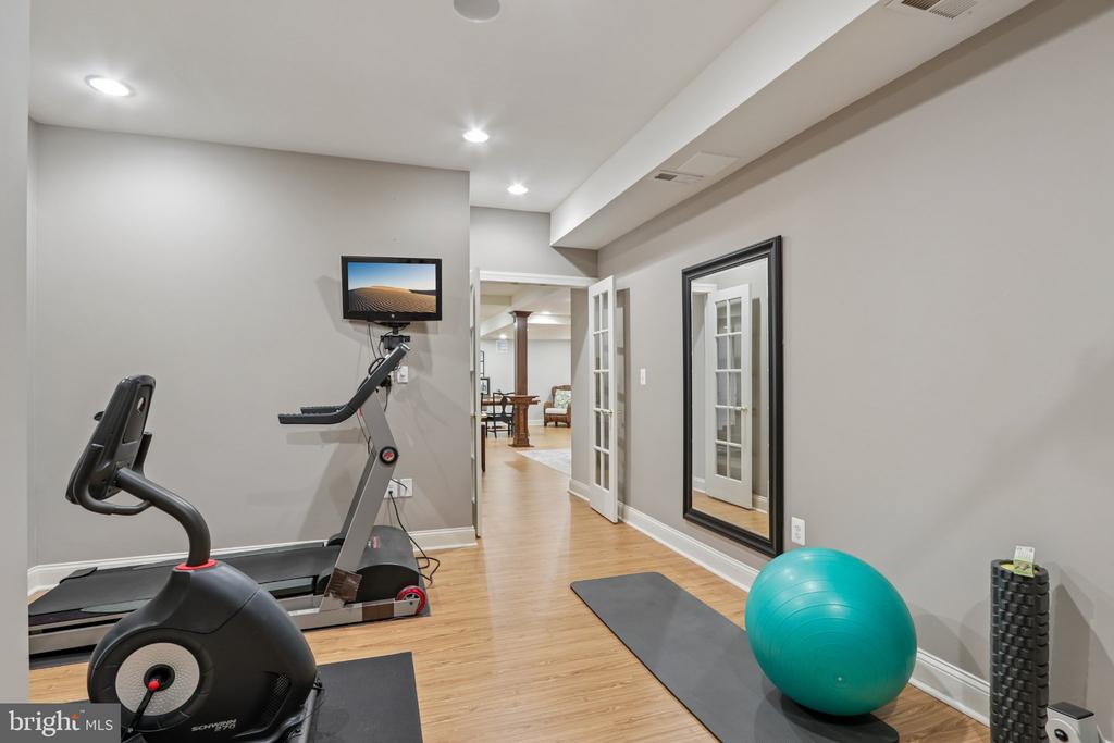 3696 COLDBROOK CIRCLE