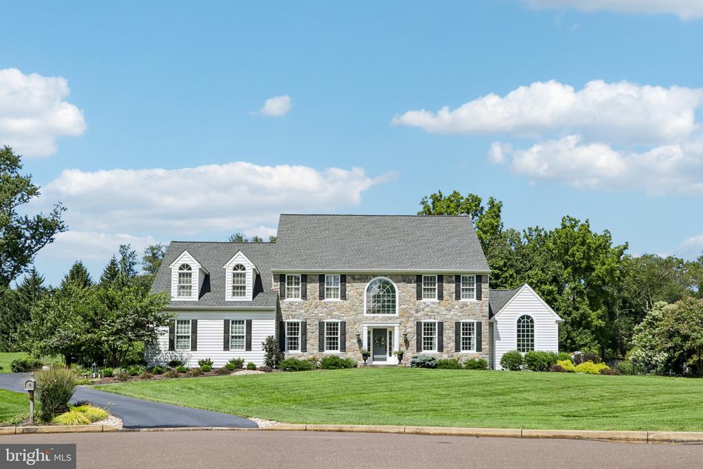 3696 COLDBROOK CIRCLE