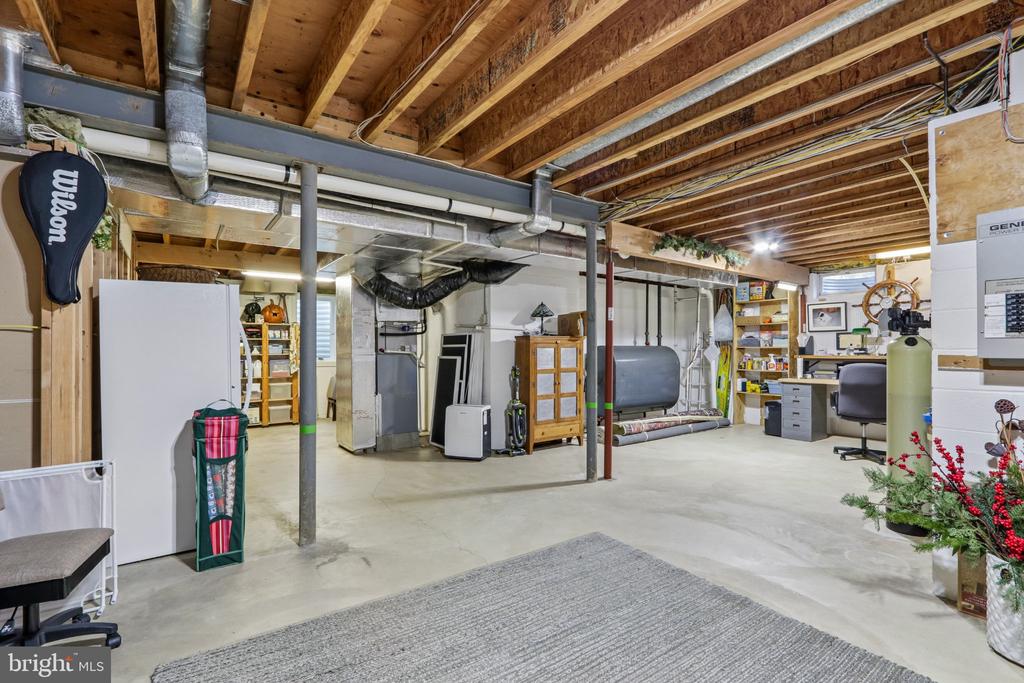 3696 COLDBROOK CIRCLE