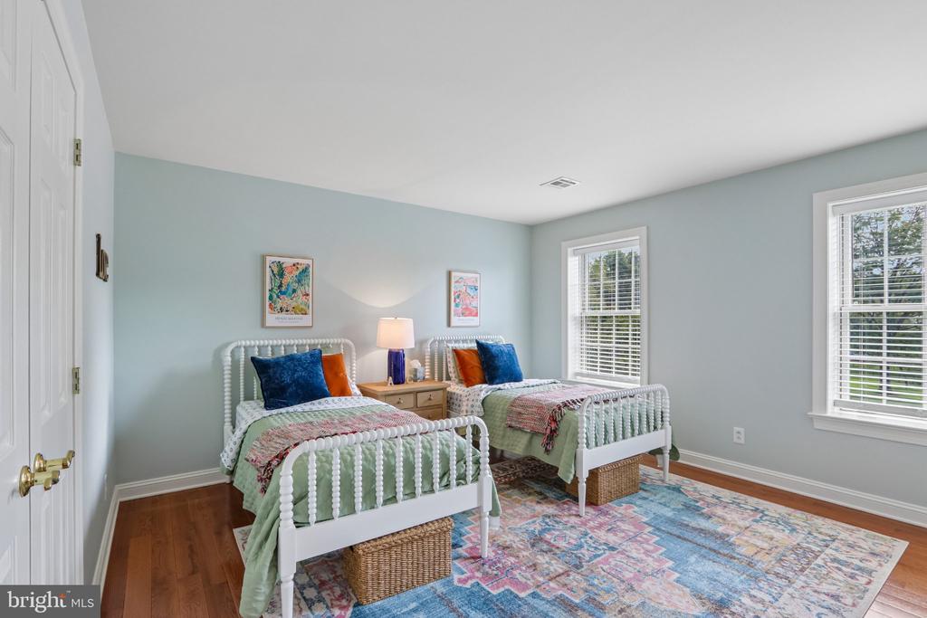 3696 COLDBROOK CIRCLE