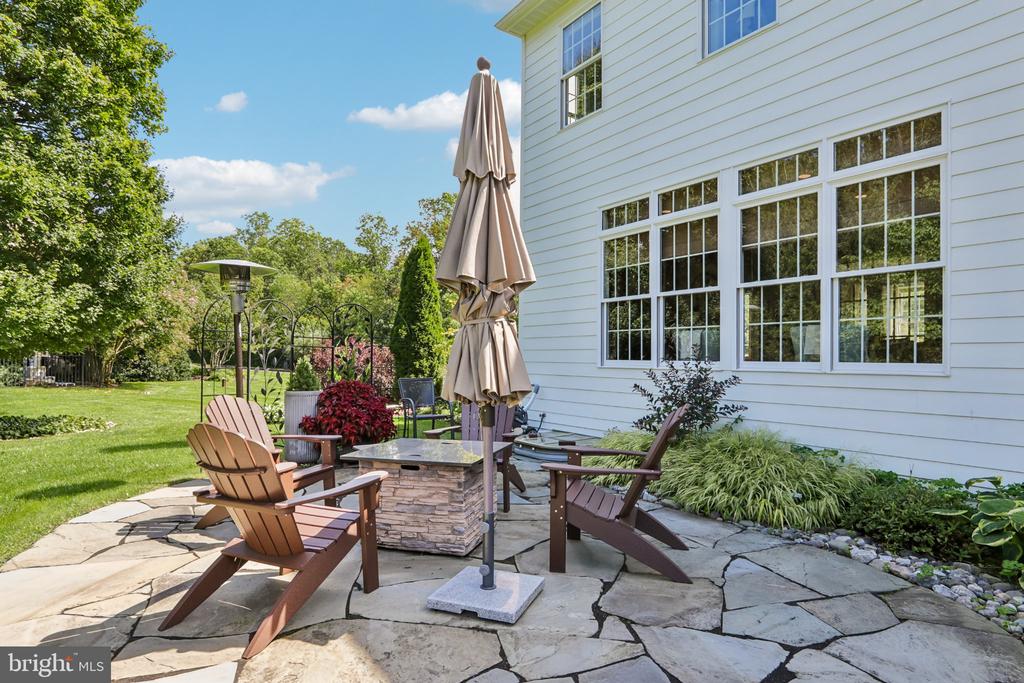 3696 COLDBROOK CIRCLE