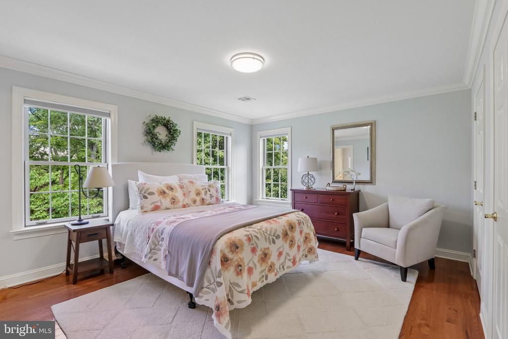 3696 COLDBROOK CIRCLE