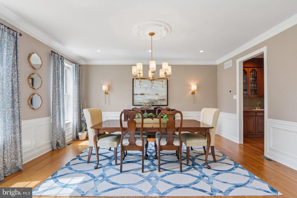 3696 COLDBROOK CIRCLE