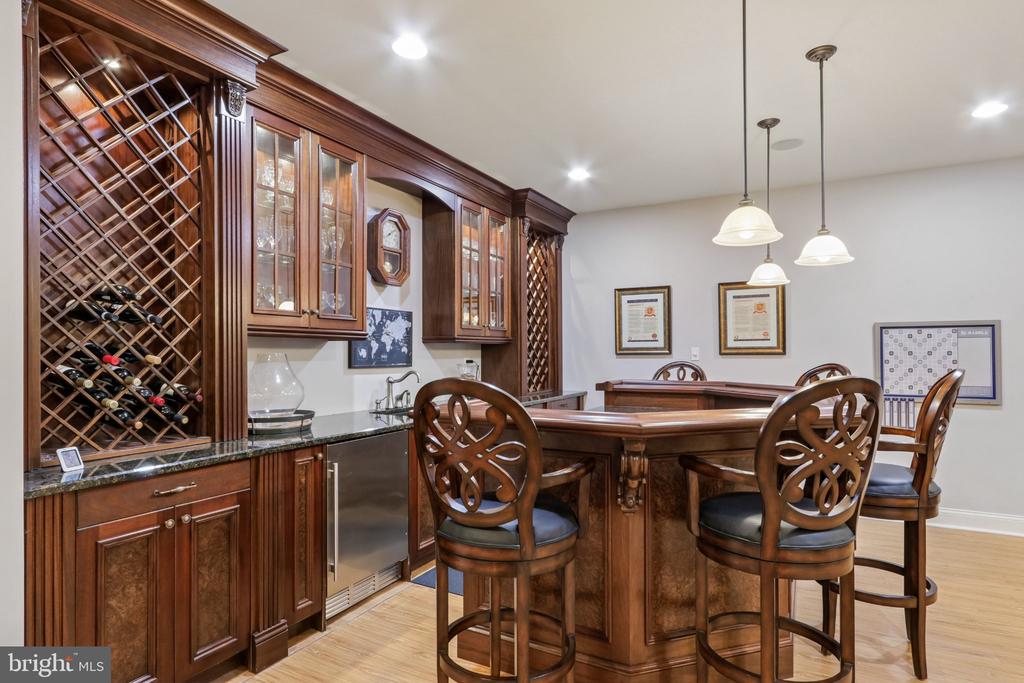 3696 COLDBROOK CIRCLE