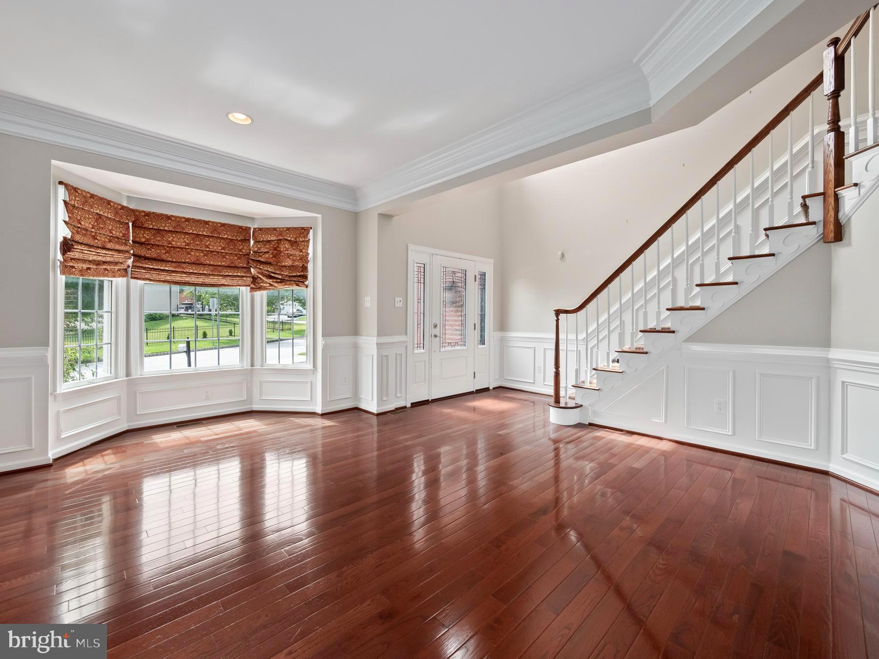 1230 Denton Dr