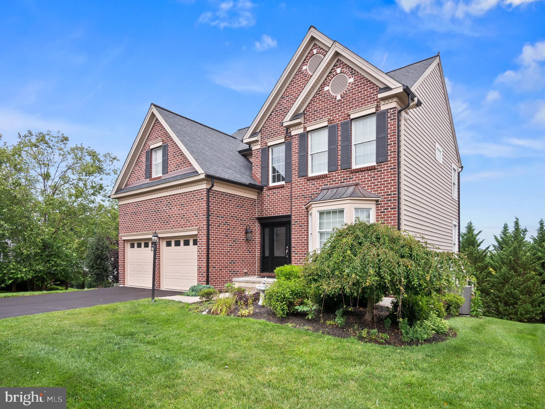 1230 Denton Dr