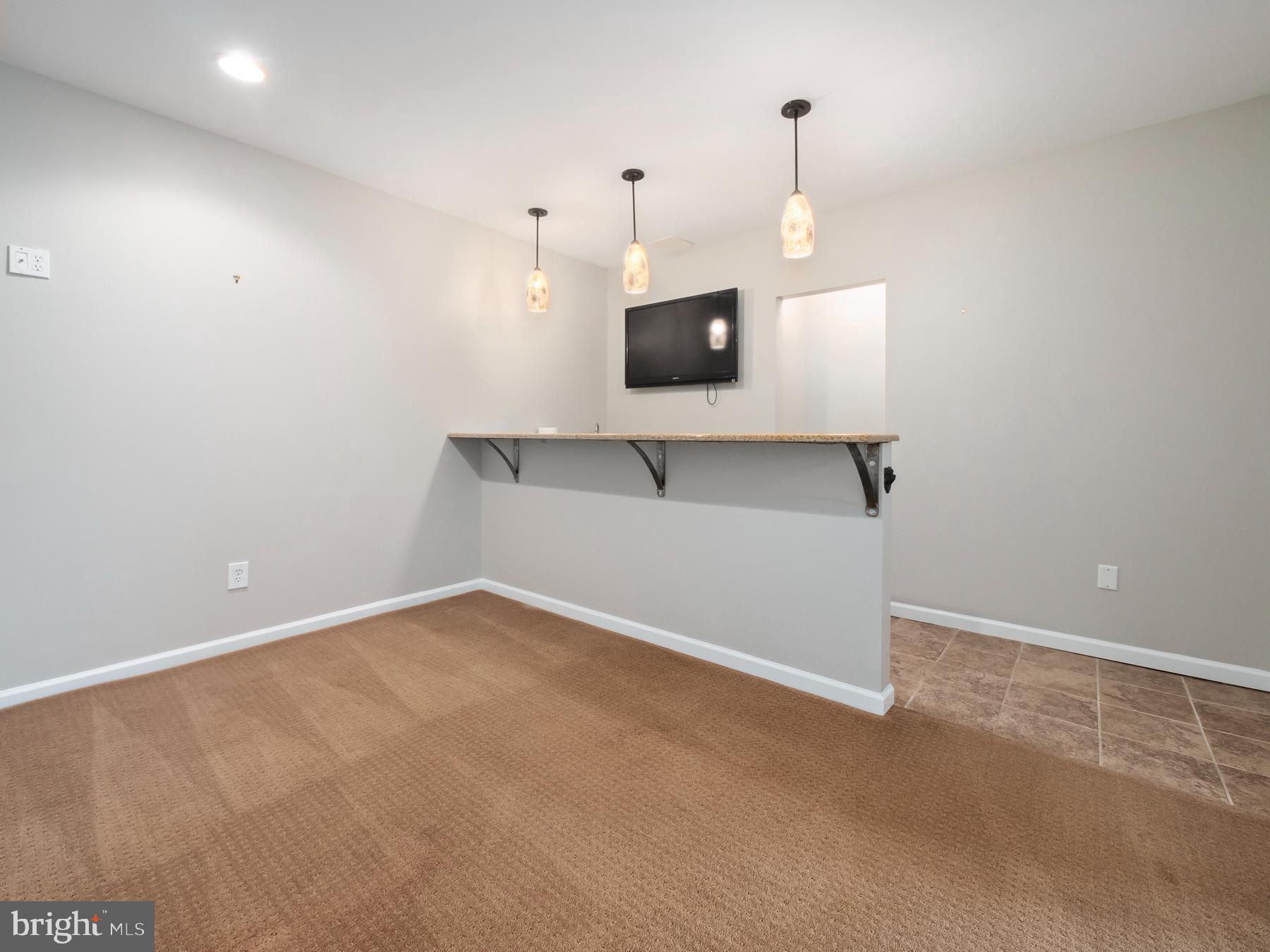 1230 Denton Dr