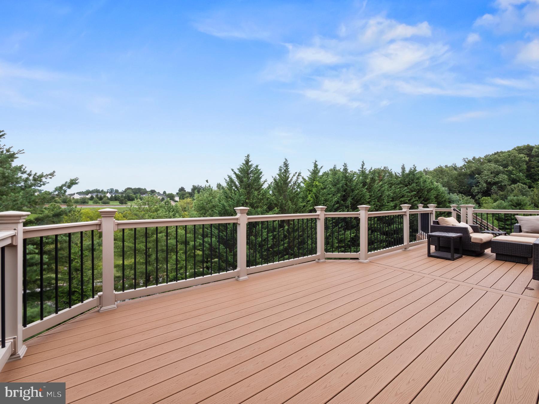 1230 Denton Dr