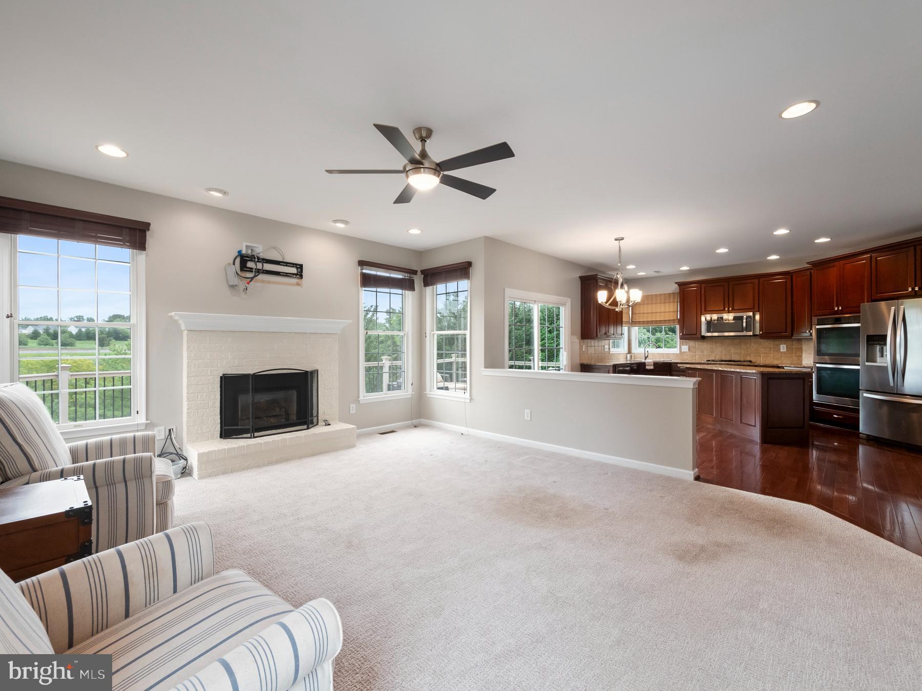 1230 Denton Dr