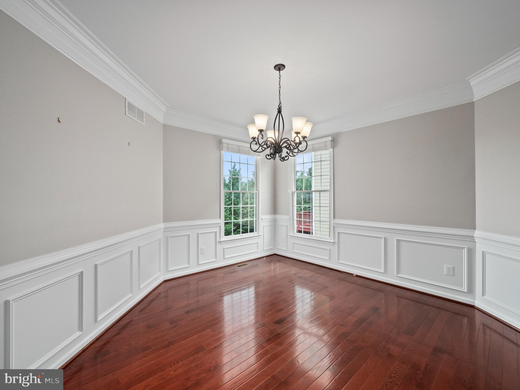 1230 Denton Dr