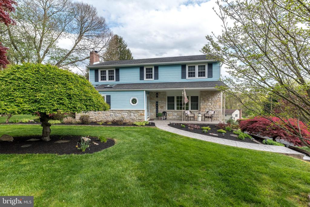 12 Washington Ln