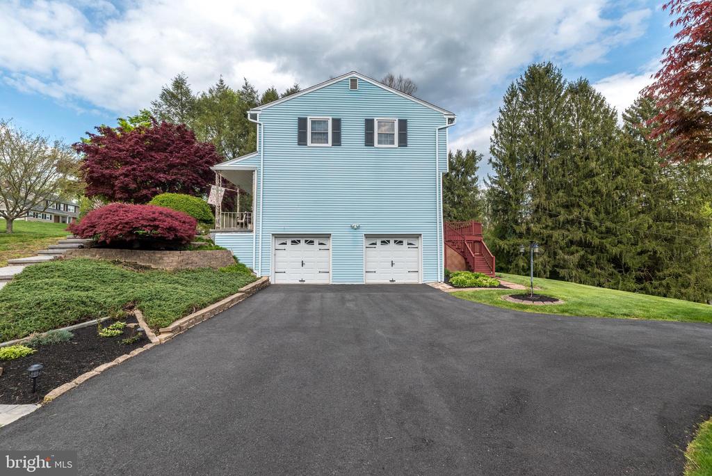 12 Washington Ln