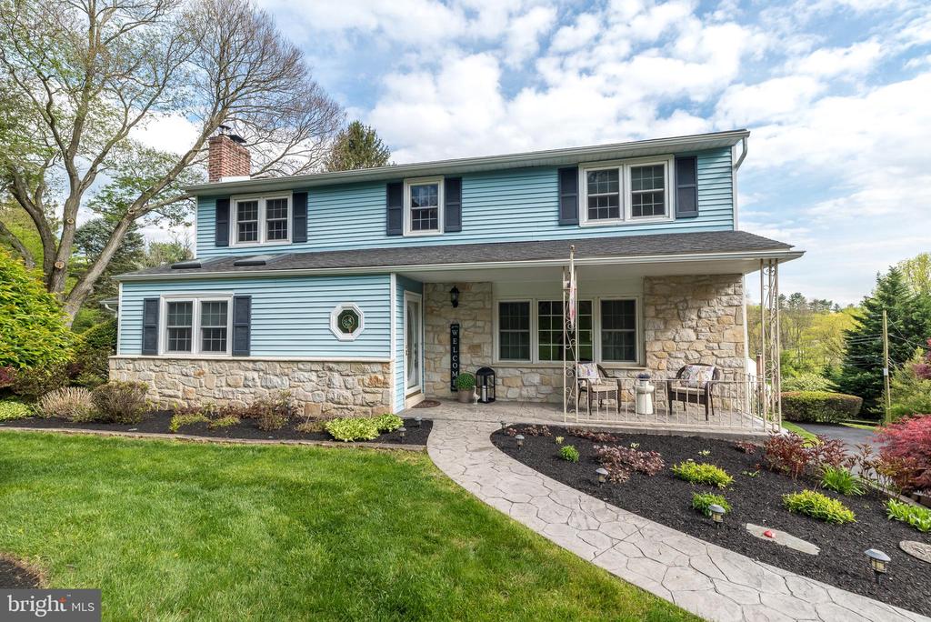 12 Washington Ln