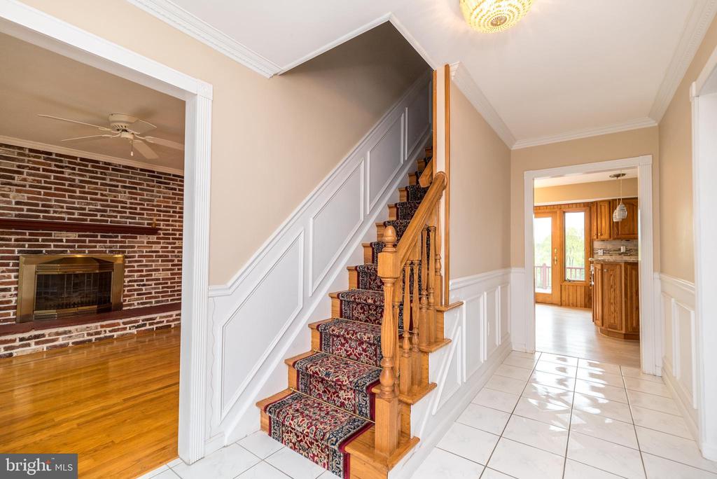12 Washington Ln