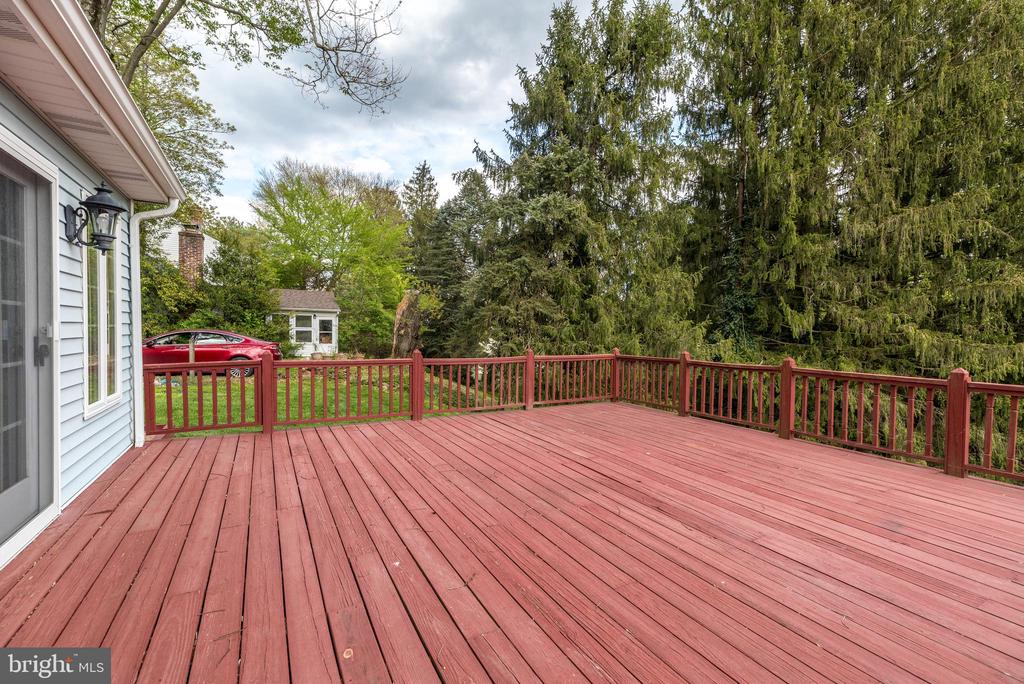 12 Washington Ln