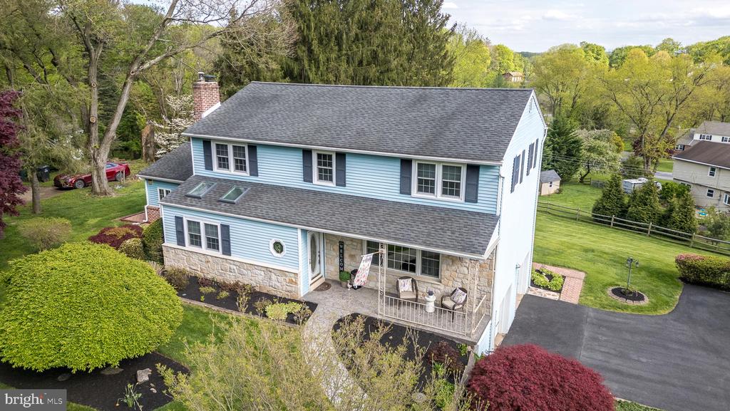 12 Washington Ln