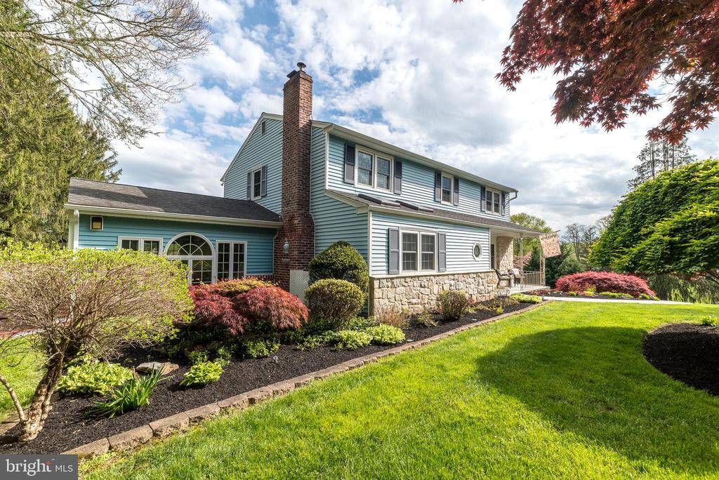 12 Washington Ln