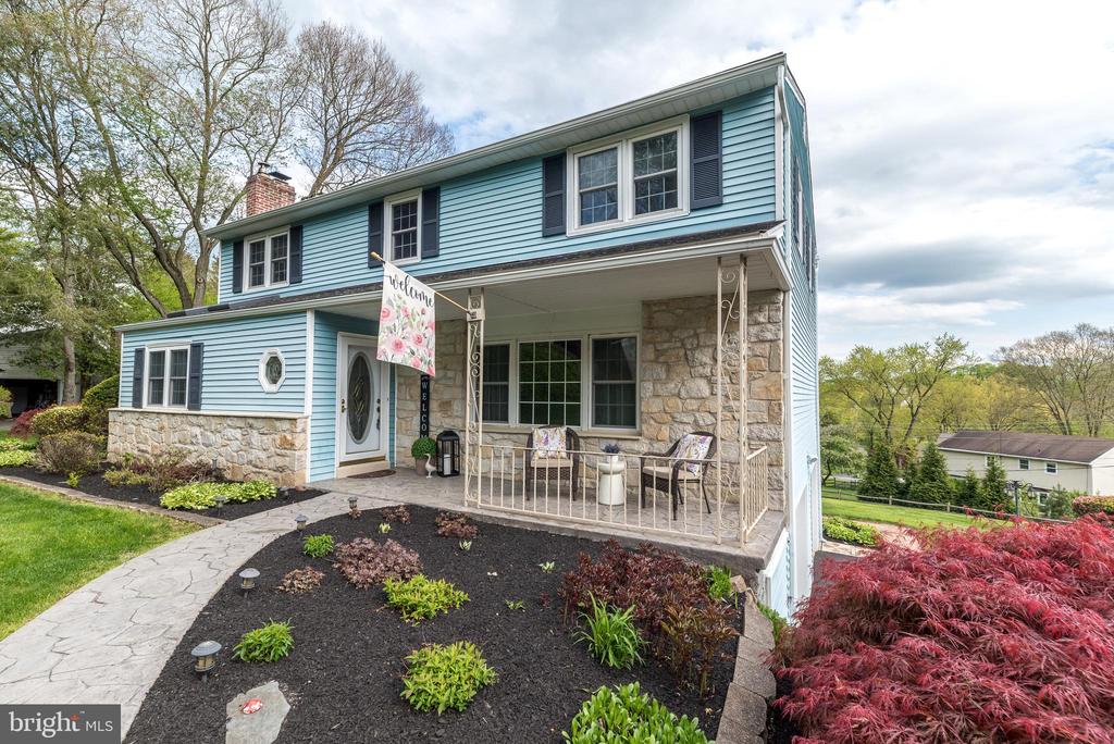 12 Washington Ln