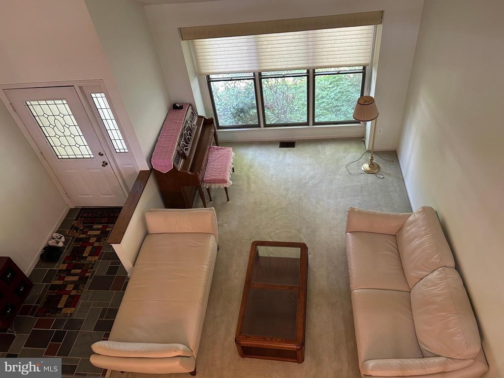 206 SPRINGHOUSE POND