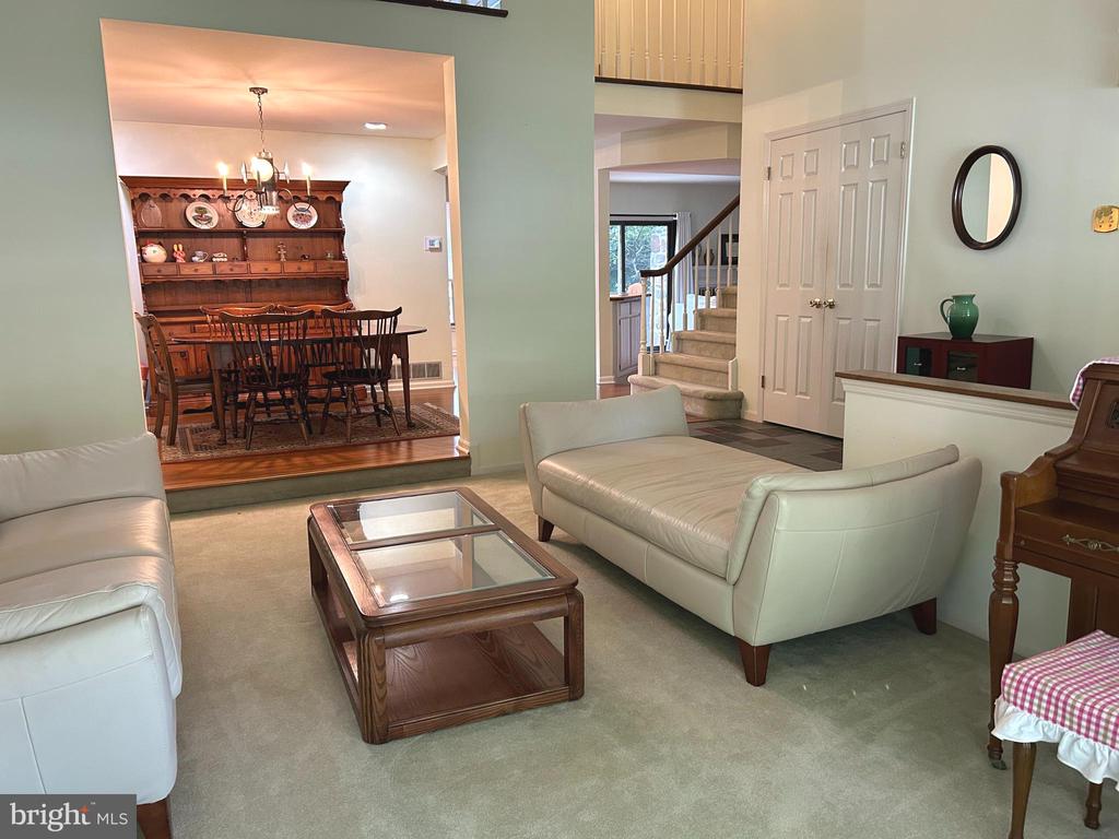 206 SPRINGHOUSE POND