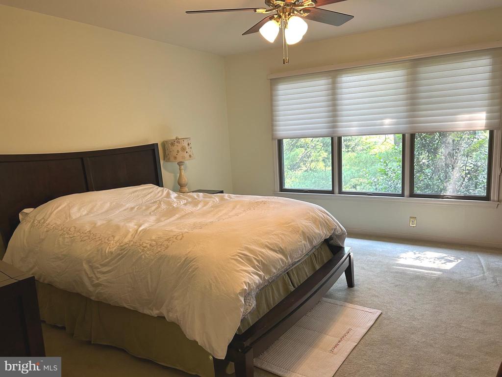 206 SPRINGHOUSE POND