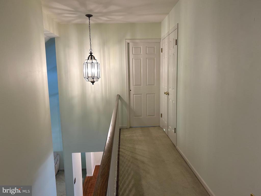 206 SPRINGHOUSE POND
