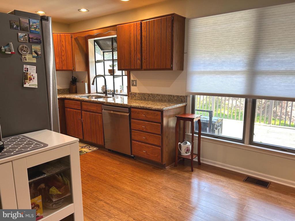 206 SPRINGHOUSE POND