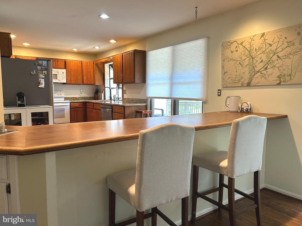 206 SPRINGHOUSE POND