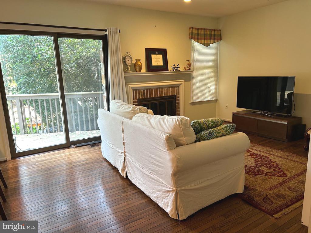 206 SPRINGHOUSE POND