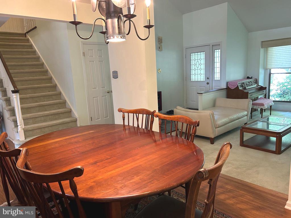 206 SPRINGHOUSE POND