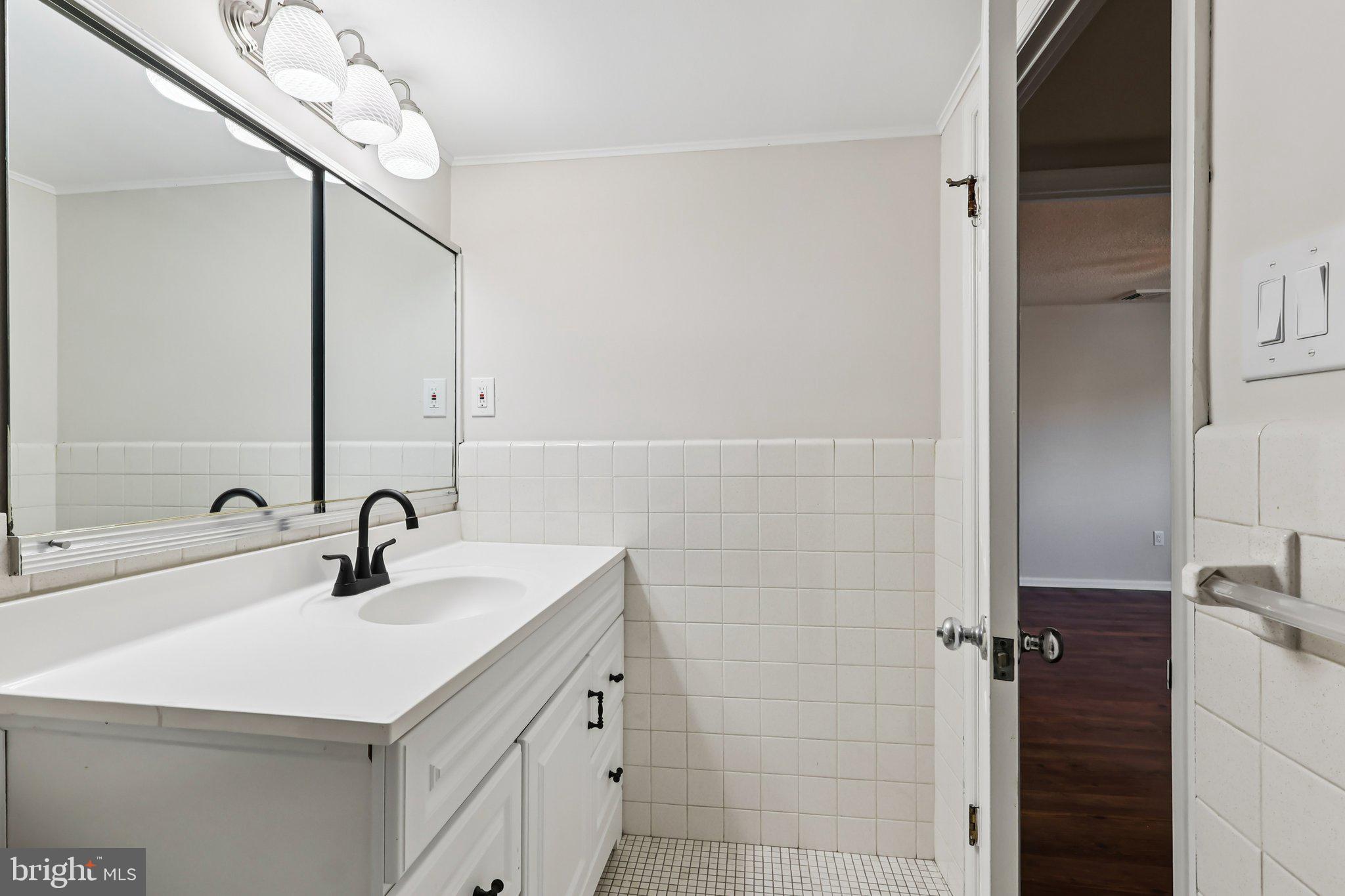 106 HARVEST LANE 206
