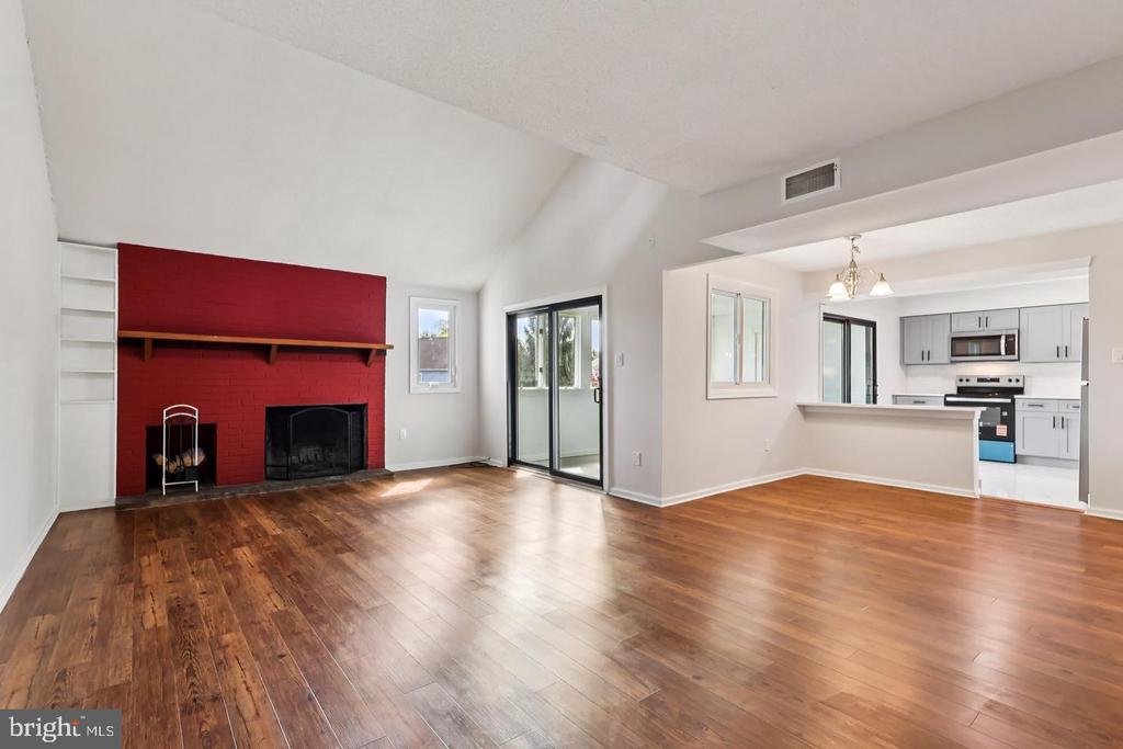 106 HARVEST LANE Unit: 206
